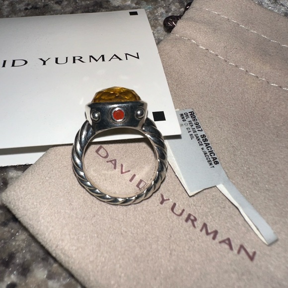David Yurman Oval Renaissance Ring - Citrine w/Carnelian Accents - Picture 13 of 17